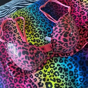 PINK Victoria's Secret Leopard Print Bra - Pink and Black
